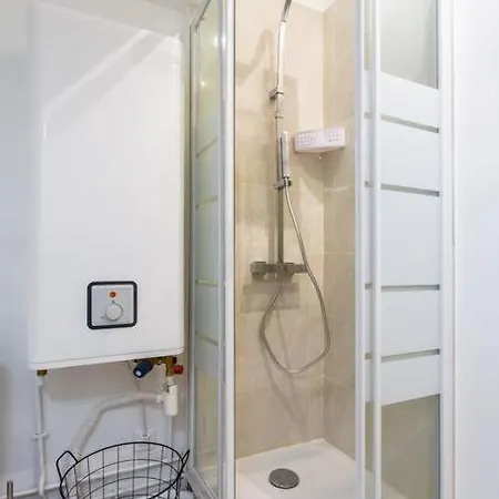 Condamine/batignolles : Cosy Studio Apartment Paris