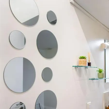 Condamine/batignolles : Cosy Studio Apartment *