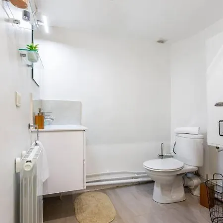 Condamine/batignolles : Cosy Studio Apartment